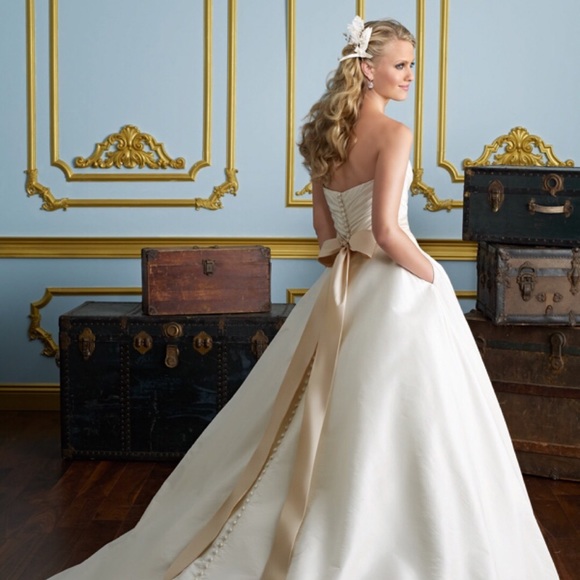 NEW Morilee Taffeta Wedding Dress - Picture 1 of 8